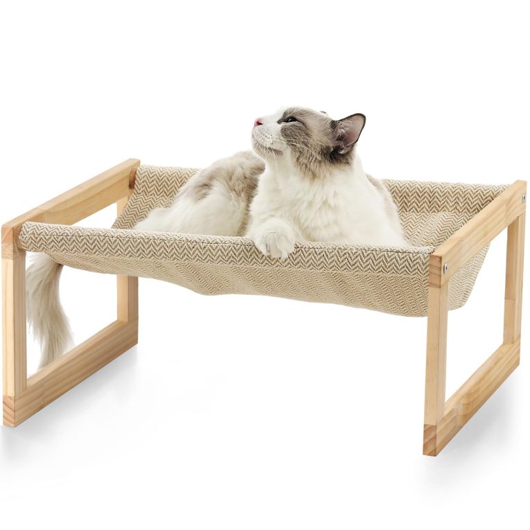 فوكومارو سرير كلاب كبير جيد التهوية، ارجوحة خشبية للقطط في الهواء الطلق، اثاث مرتفع للحيوانات الاليفة مقاس 21 × 16.5 انش، مناسب للقطط والجراء والارانب والحيوانات الصغيرة