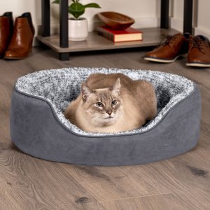 سرير FurHaven Two-Tone من الفرو الصناعي والمخمل، رمادي، صغير