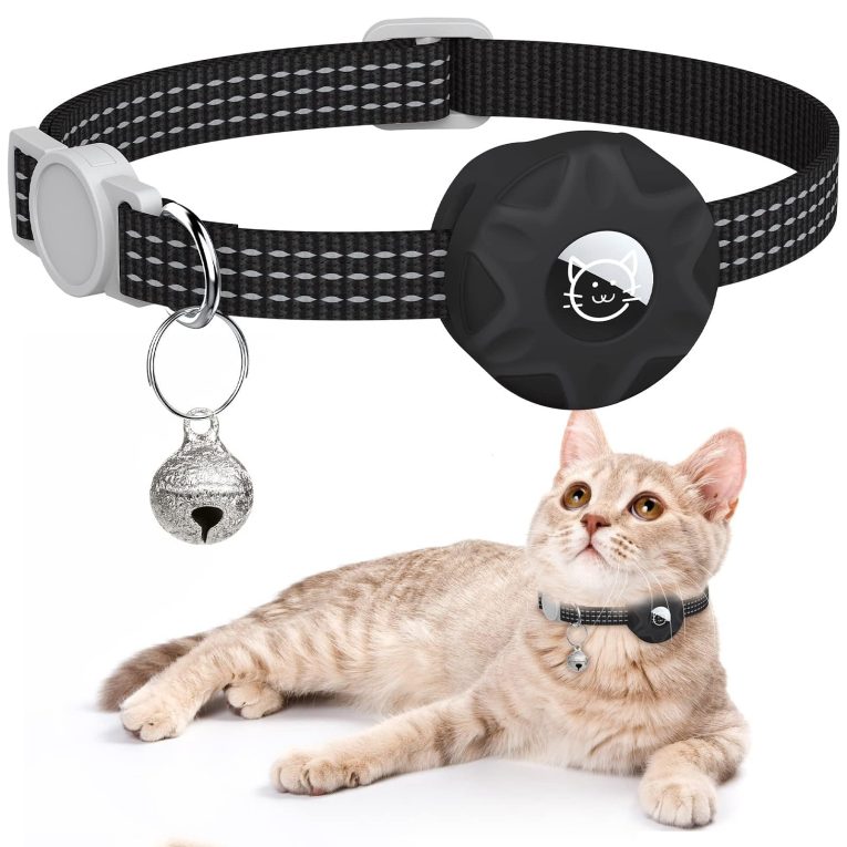 Aputue Airtag Cat Collar, Reflective Breakaway Collar with Holder and Bell, Lightweight Safety Collar for Cats and Small Dogs