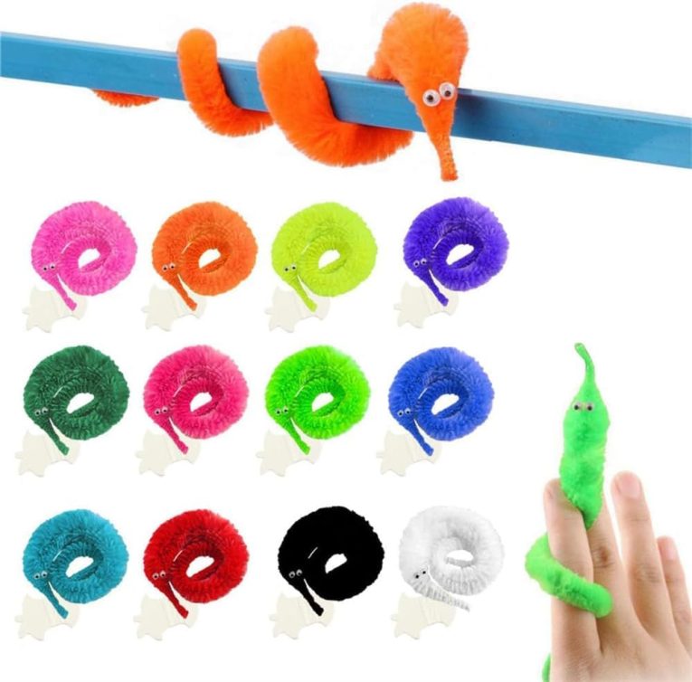 مجموعة ألعاب الدودة السحرية للقطط من 12 قطعة على شكل ديدان مخملية ملونة متموجة مع خيط غير مرئي، هدايا حفلات للأطفال والقطط (ألوان متعددة متطابقة بشكل عشوائي)