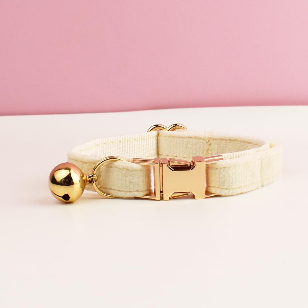 طوق للقطط مع مشبك ذهبي أنيق وحامل ايرتاج قابل للإزالة وجرس قابل للتعديل والفصل وربطة عنق قابلة للإزالة، مثالي للقطط والكلاب الصغيرة (أحمر كرزي)