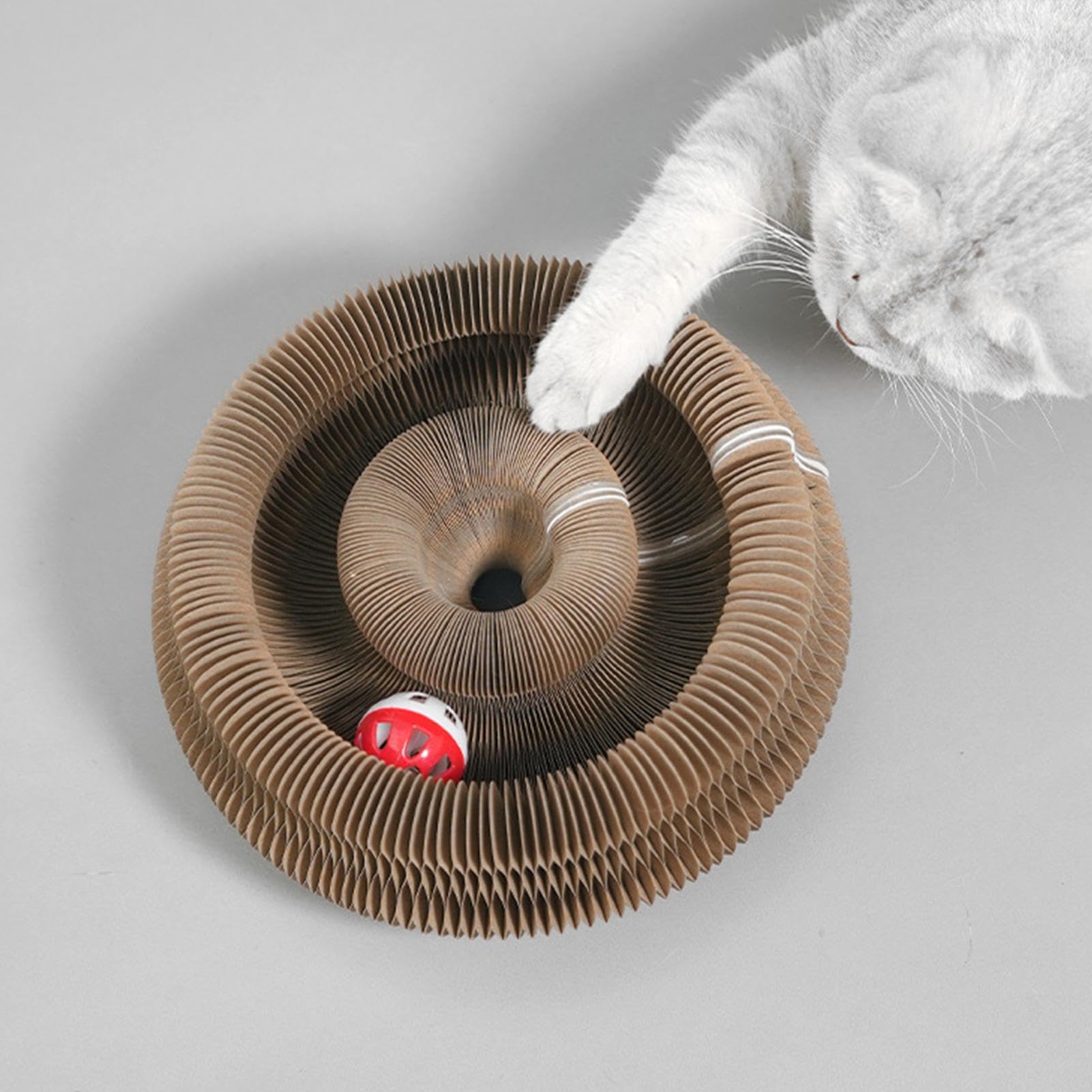 لعبة قطط، لوحة خدش سحرية للقطط بتصميم اكورديون قابل للطي، لوح خدش سحري للقطط ووسادة خدش تفاعلية مع كرة، اداة خدش للقطط للتمرين البدني في الداخل (بني)